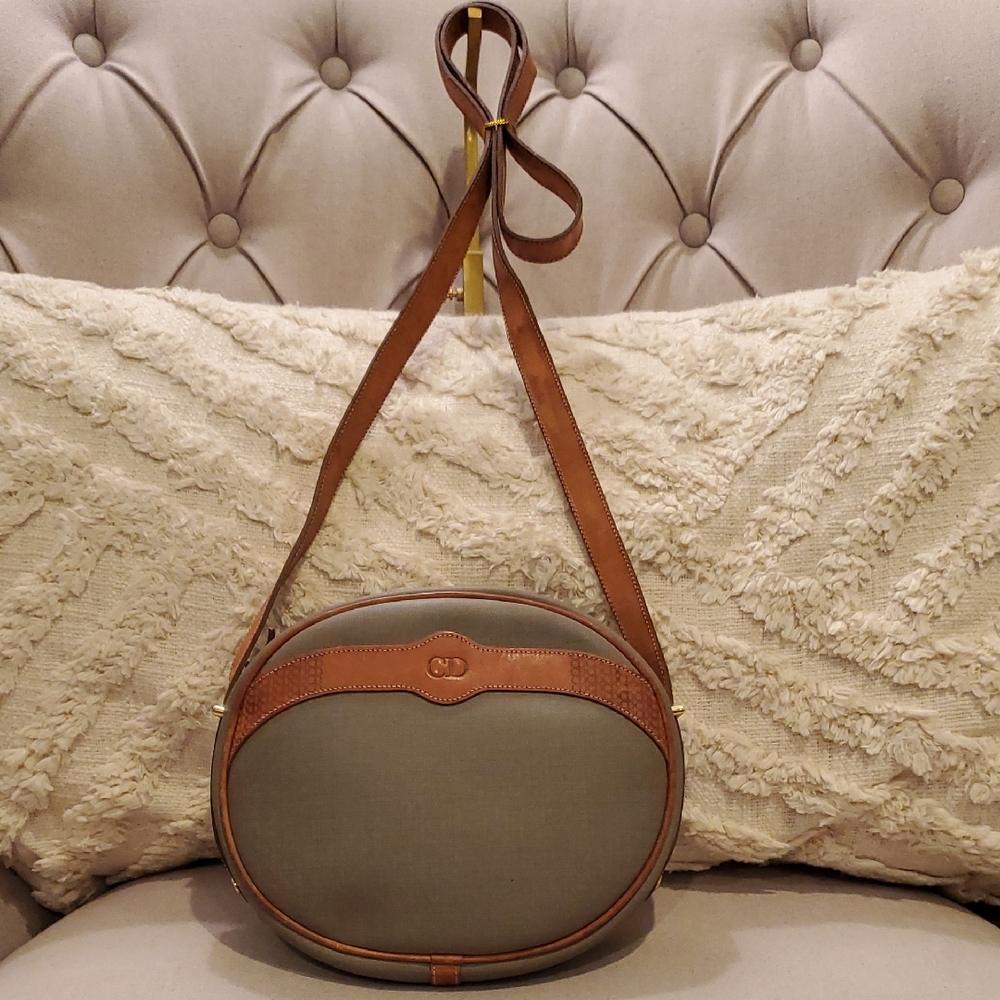 Christian Dior Vintage Crossbody Bag - Picture 2 of 16